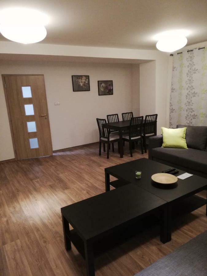 Apartmany Pod Divadlem 즈노이모 외부 사진