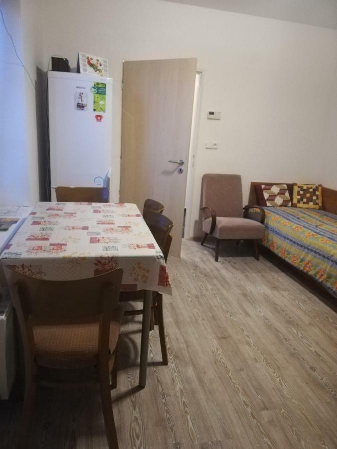 Apartmany Pod Divadlem 즈노이모 외부 사진