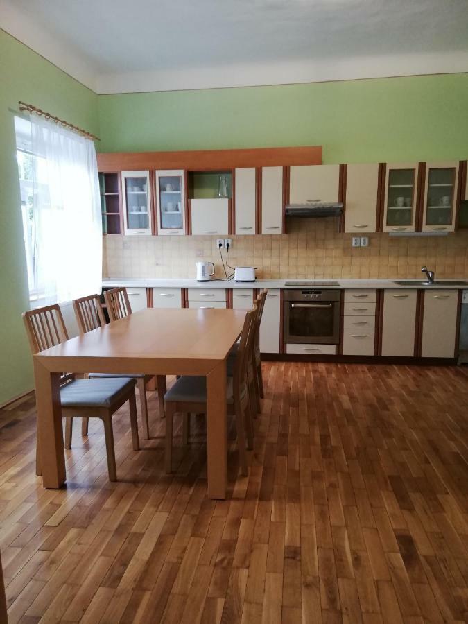 Apartmany Pod Divadlem 즈노이모 외부 사진